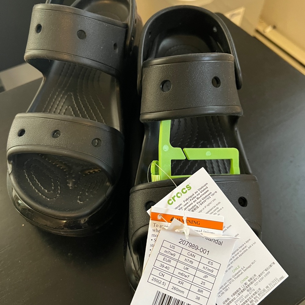 Crocs MEGA CRUSH black platform sandals (W9/M7)